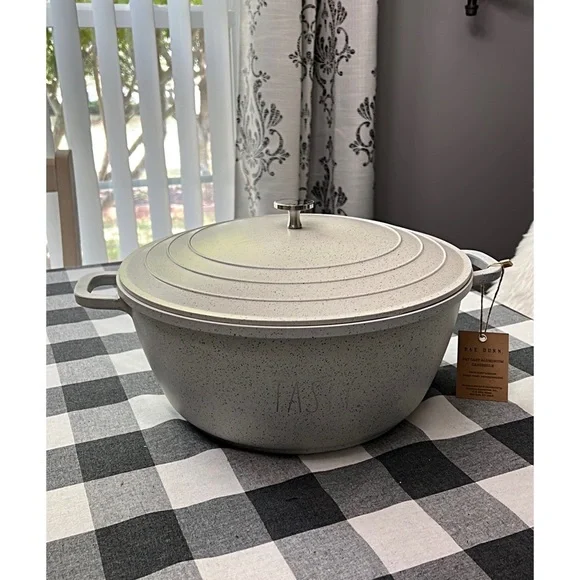 ❗️FINAL❗️ 🆕 Rae Dunn Cast Aluminum Stock Pot Casserole Dutch Oven
